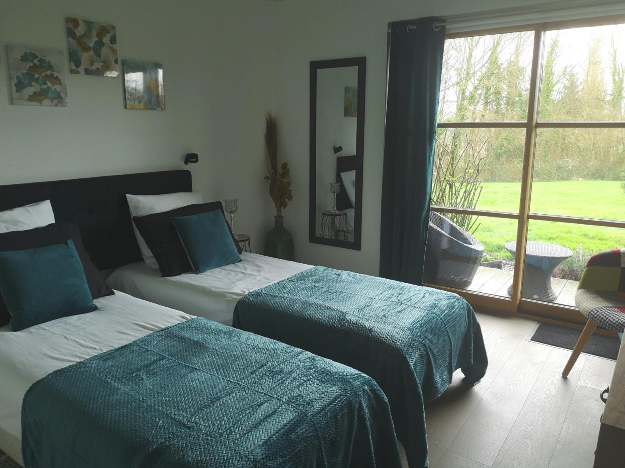 Bed and Breakfast La Pause à Surville  Extérieur photo